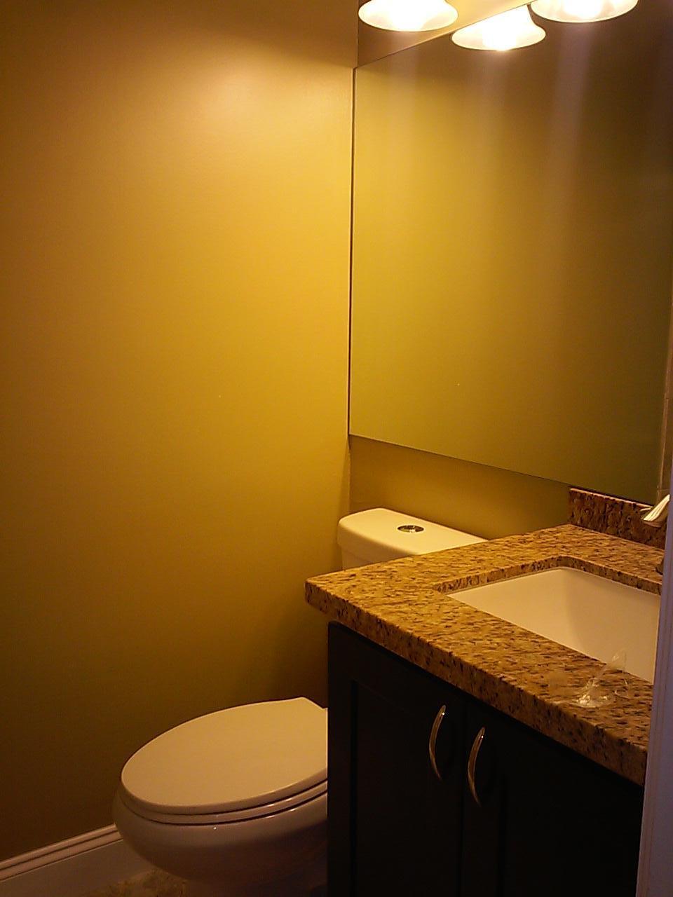 9254 Ketay Circle, Unit 30 Boca Raton, FL 33428 - Photo 26 of 32 2nd bath