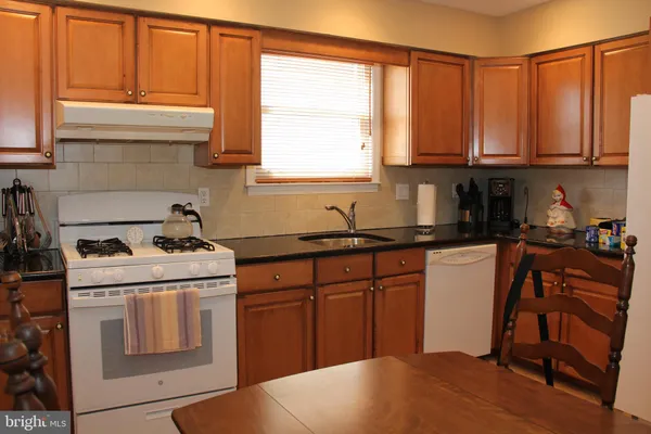 $345,000 | 7902 Brous Avenue, Philadelphia, PA 19152