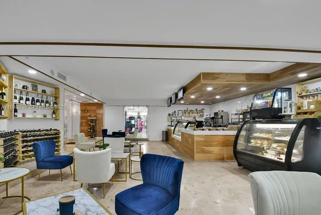 $499,000 | 5225 Collins Avenue, Unit 706, Miami Beach, FL 33140