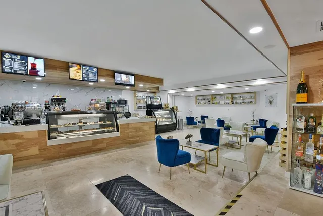 $499,000 | 5225 Collins Avenue, Unit 706, Miami Beach, FL 33140