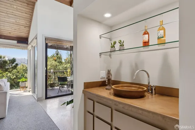 $1,549,000 | 214 The Knoll, Orinda, CA 94563