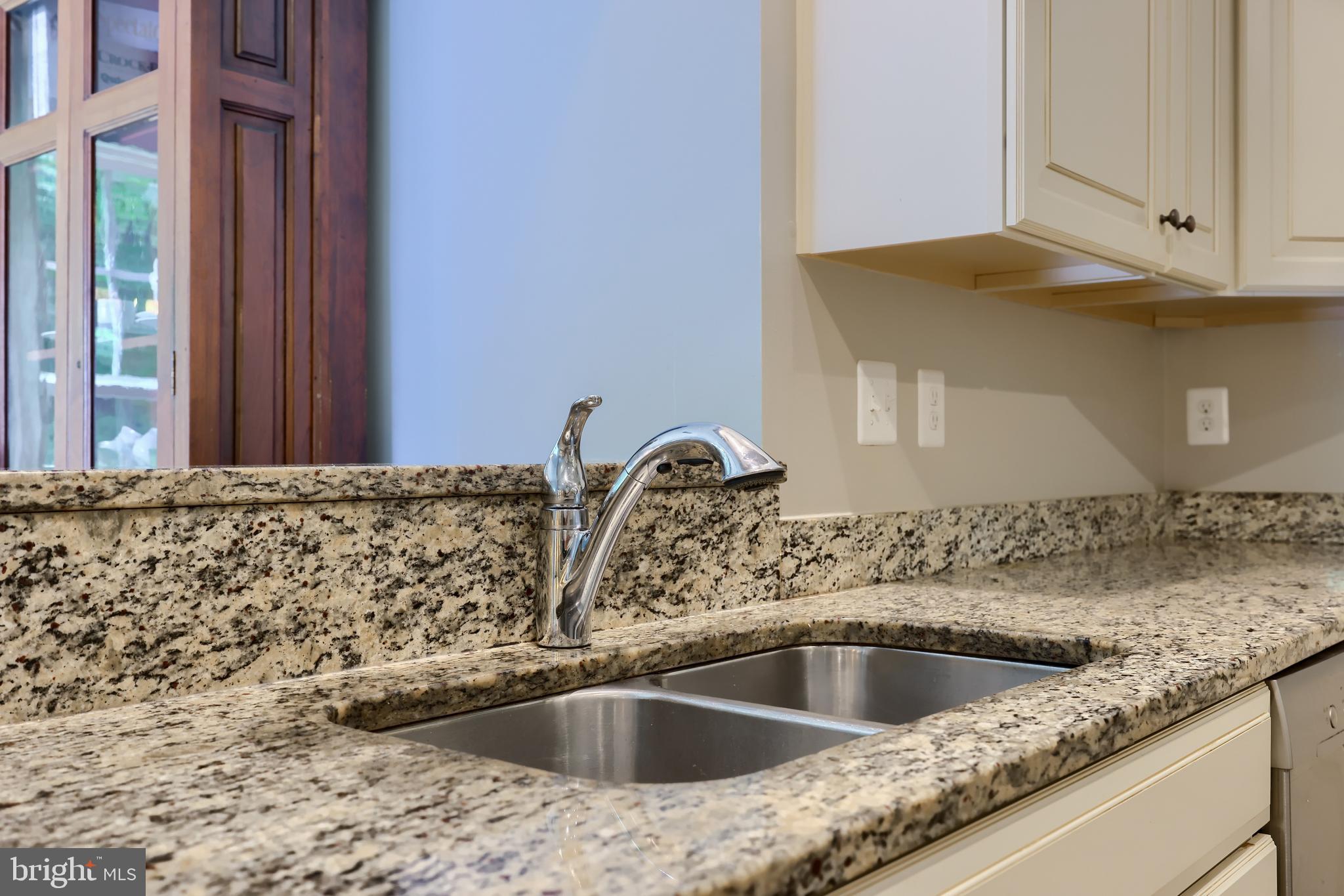 955 Countryside Road Seven Valleys, PA 17360 - Photo 17 of 50 Gallery Image 17