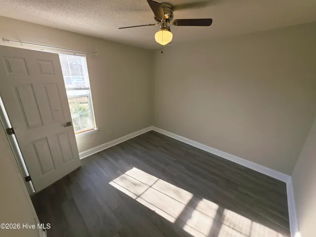 $1,550 | 304 Paddock Place, Jacksonville, NC 28546