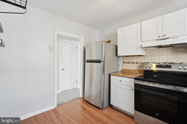 $1,600 | 811 Burmont Road, Unit B, Drexel Hill, PA 19026
