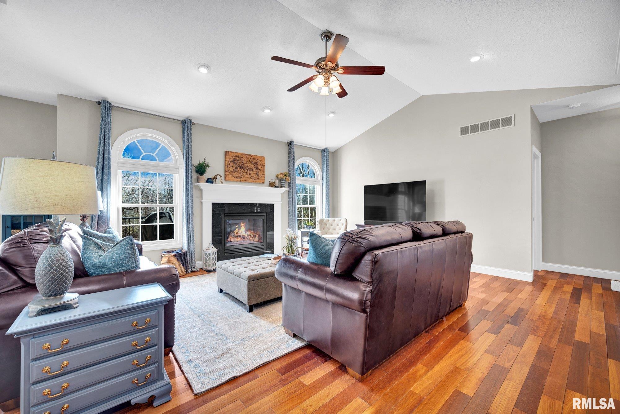 410 Westminster Road Germantown Hills, IL 61548 - Photo 4 of 58
