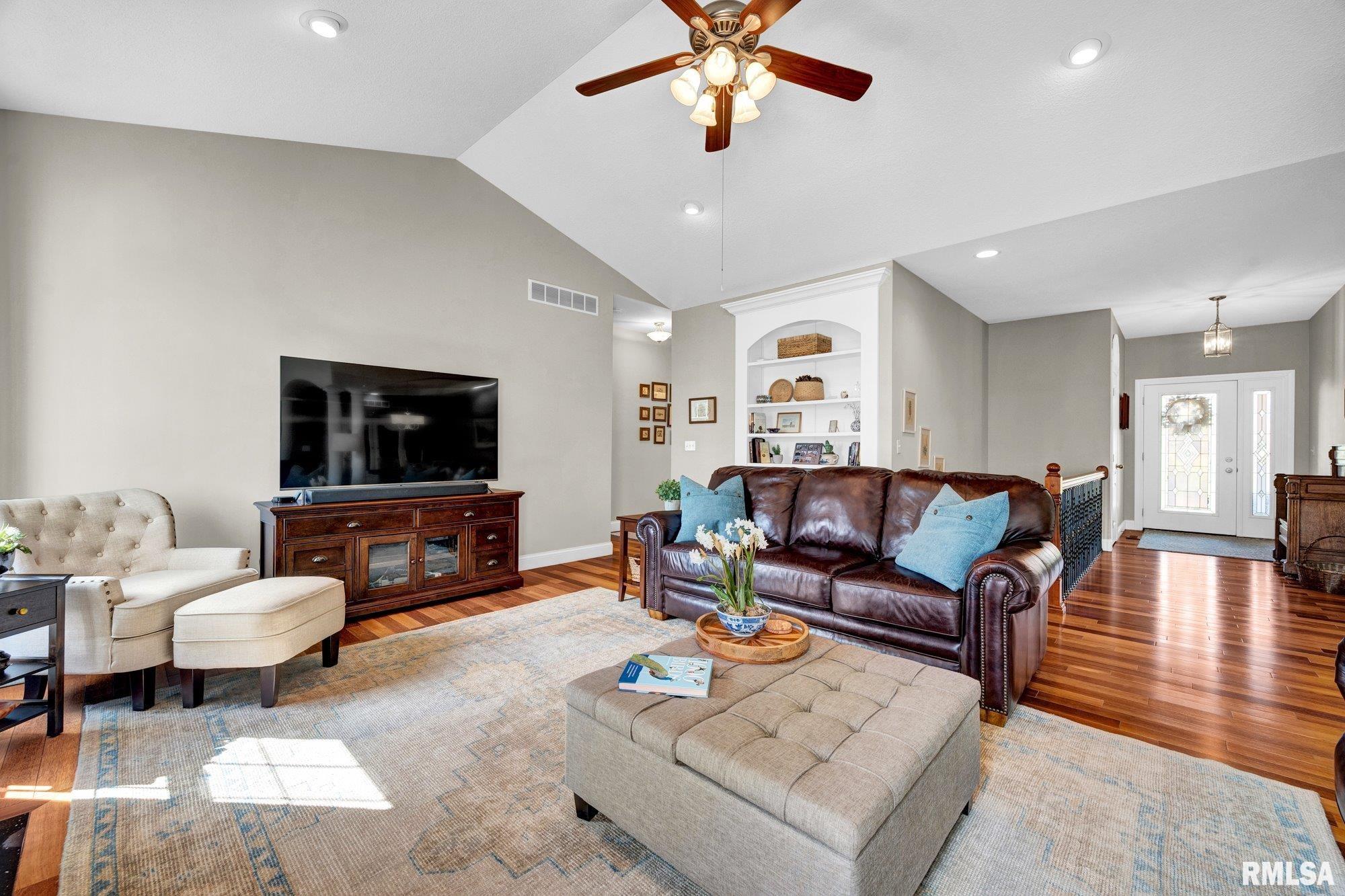 410 Westminster Road Germantown Hills, IL 61548 - Photo 5 of 58
