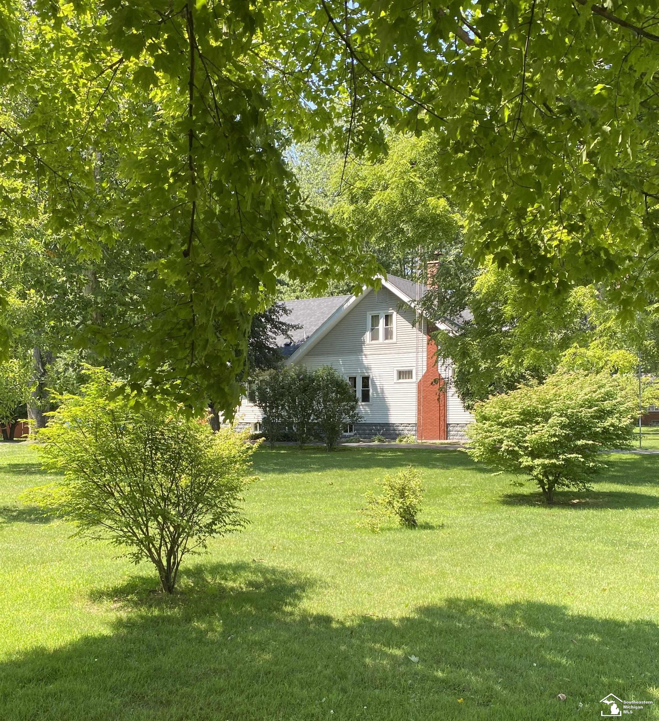 17877 Albain Road Petersburg, MI 49270 - Photo 5 of 36 Gallery Image 5