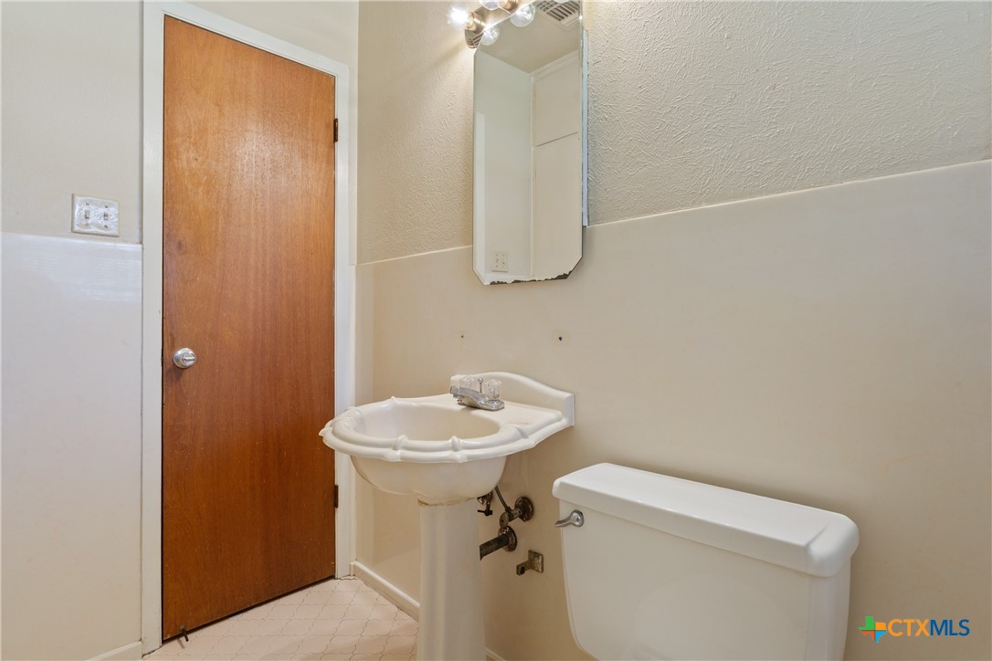 905 South 40th Street Temple, TX 76501 - Photo 20 of 29