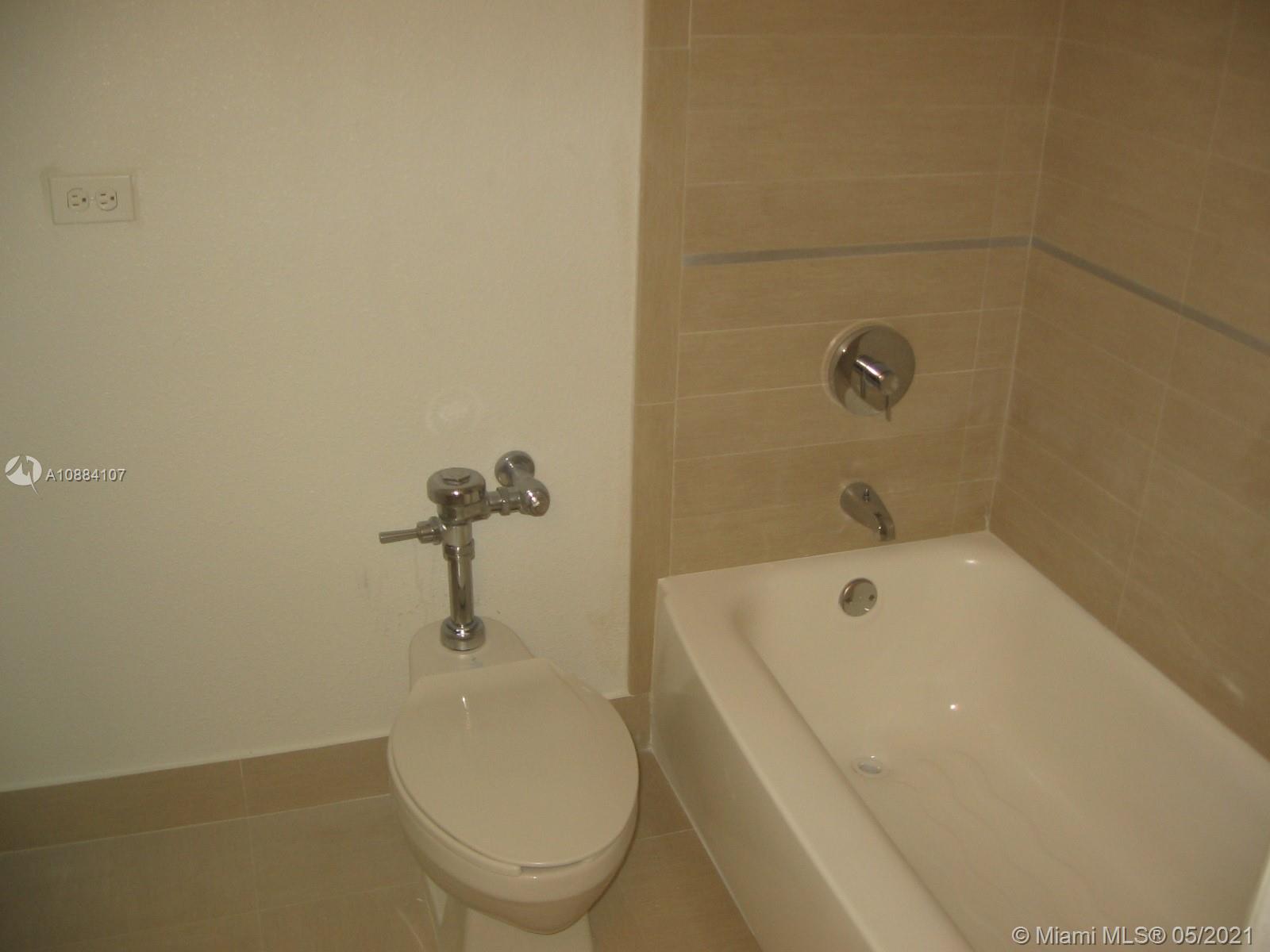 1500 Bay Road, Unit 128S Miami Beach, FL 33139 - Photo 13 of 23 Gallery Image 13