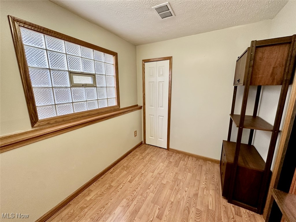 5571 Reef Road Mentor, OH 44060 - Photo 24 of 37 Gallery Image 24