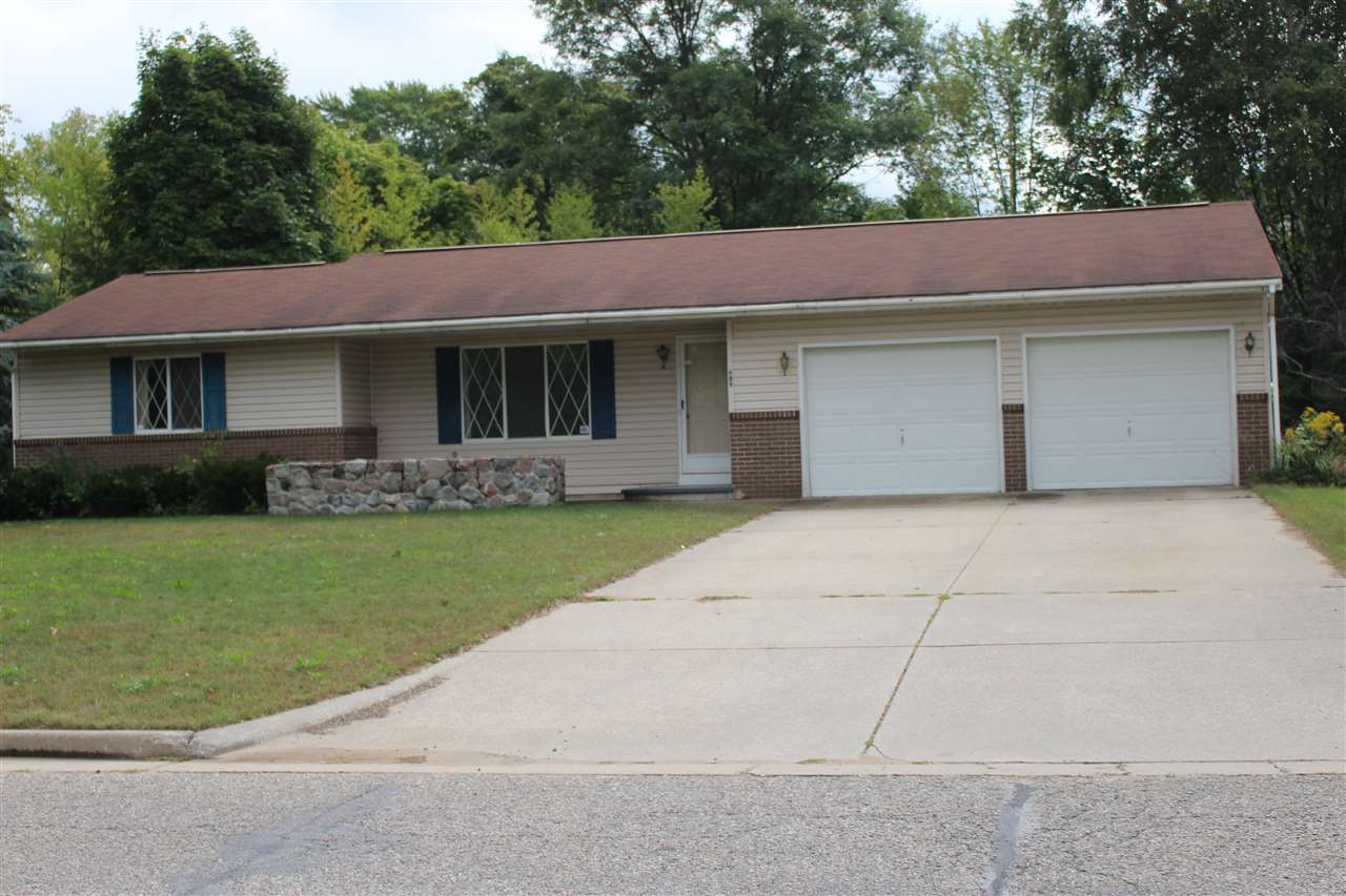689 Holly Road Cadillac, MI 49601 - Photo 2 of 23 1823099-1.JPG