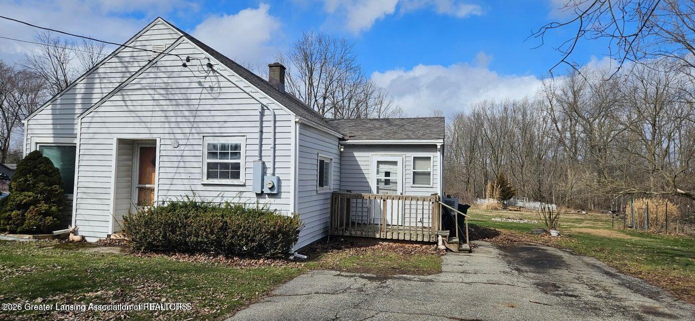 3220 West Miller Road Lansing, MI 48911 - Photo 2 of 16 2