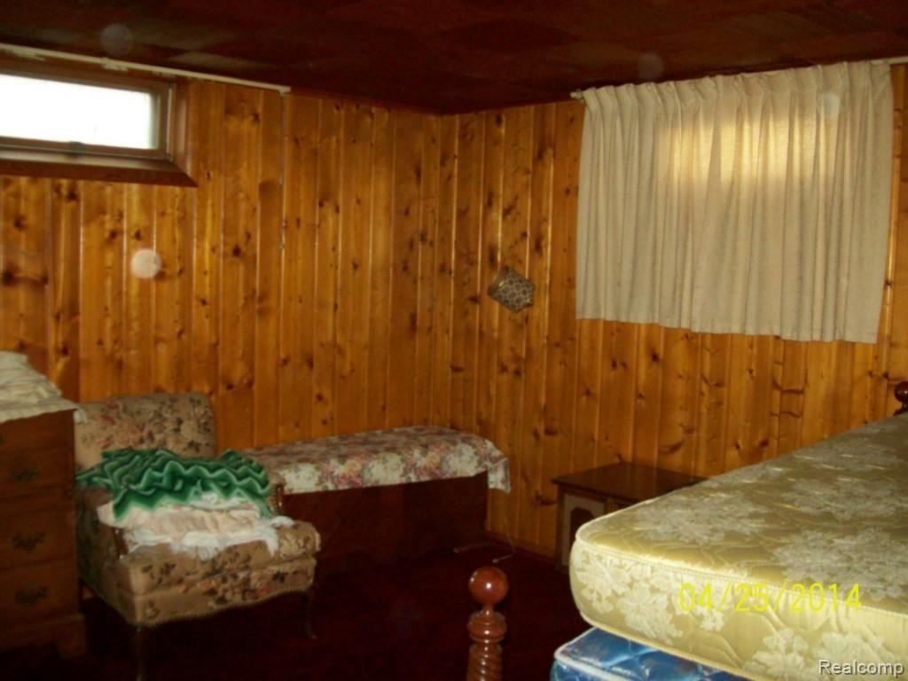 6151 Overlook Road Clarkston, MI 48346 - Photo 11 of 13 BASEMENT BEDROOM.jpg