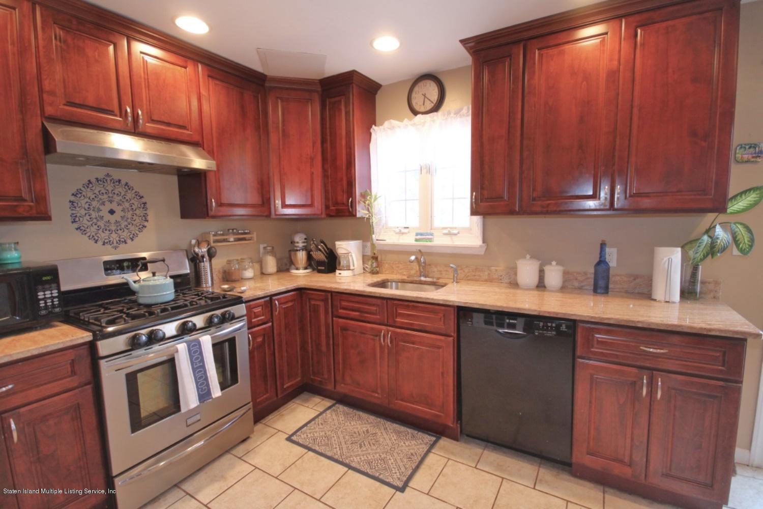 54 Dewhurst Street Staten Island, NY 10314 - Photo 6 of 18 pic 6