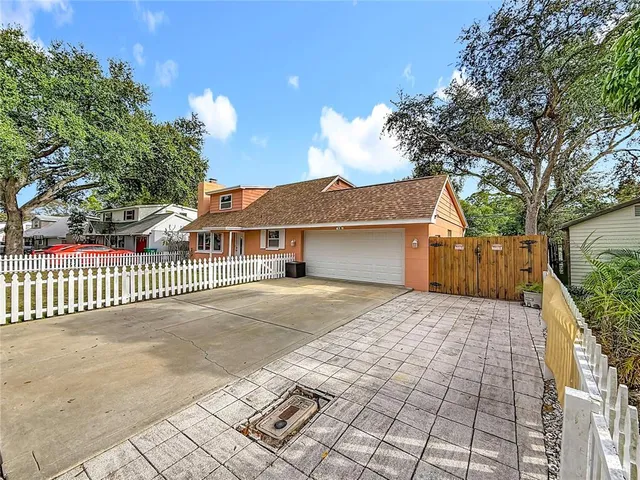$425,000 | 14961 Newport Road, Clearwater, FL 33764