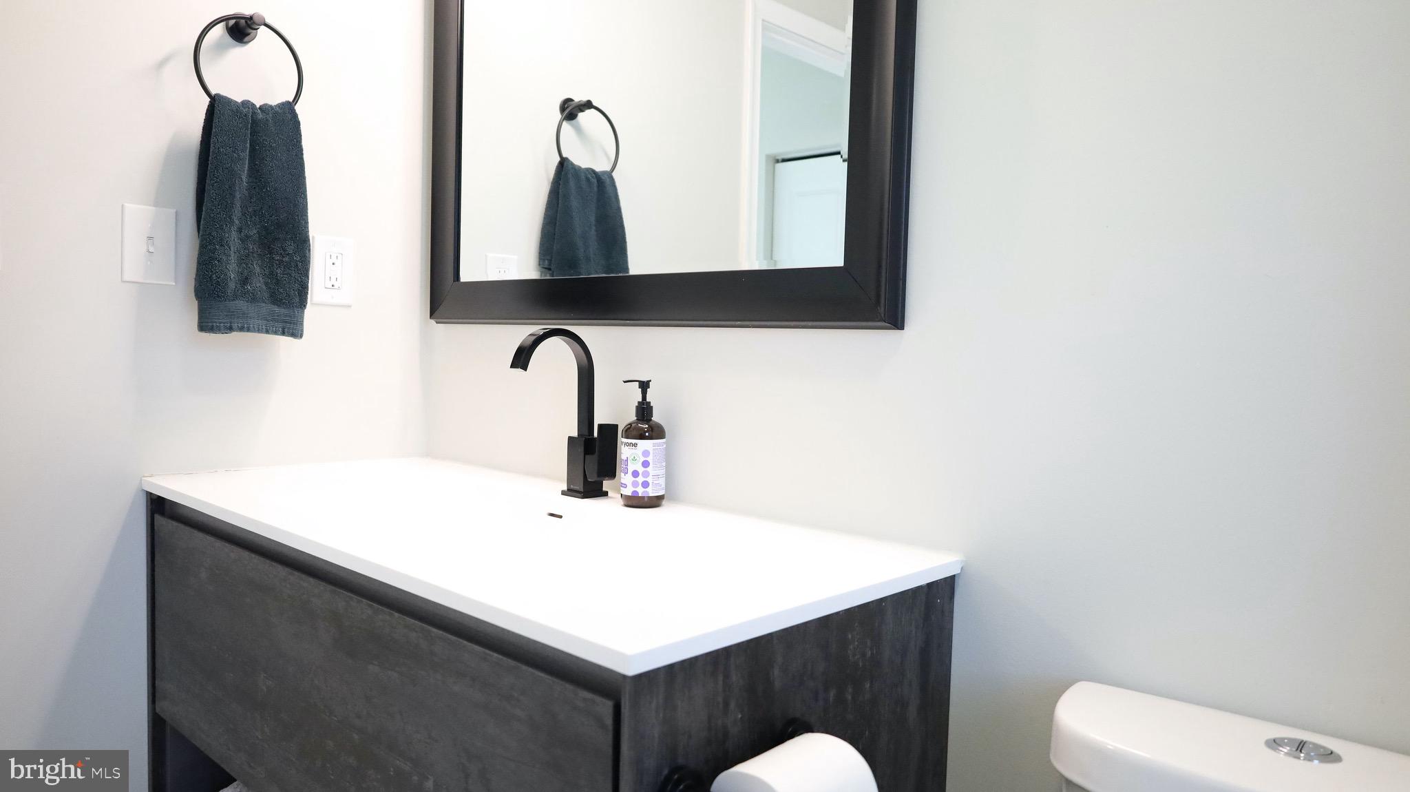 8902 Flagstone Circle Randallstown, MD 21133 - Photo 27 of 46 Stylish Upper Level Bathroom