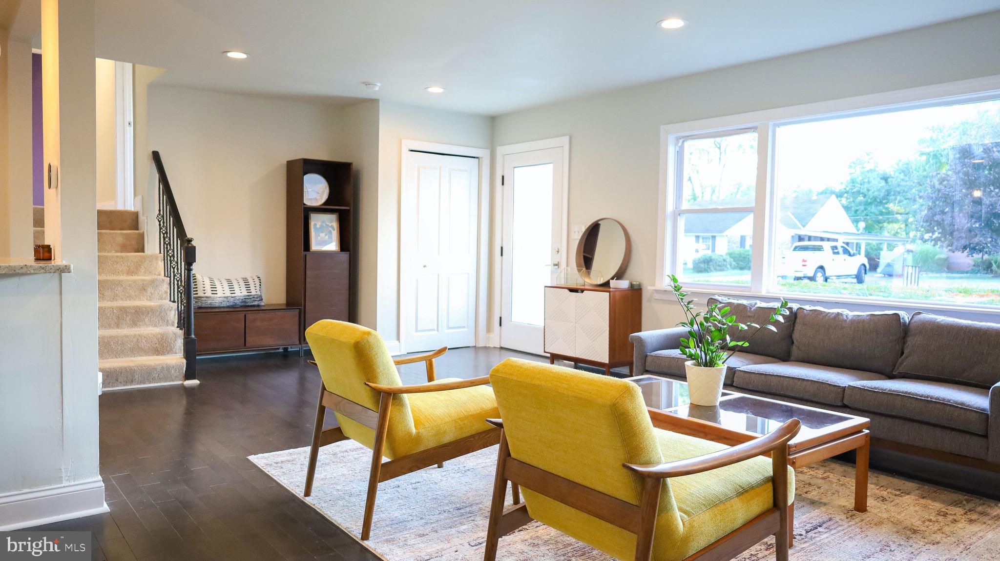 8902 Flagstone Circle Randallstown, MD 21133 - Photo 4 of 46 Gorgeous Living Room on Main Level