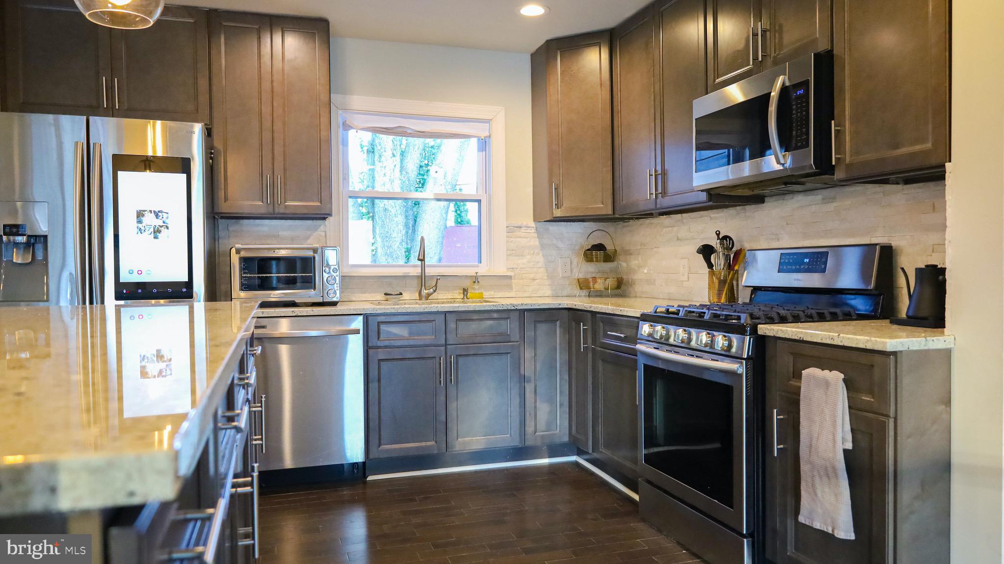 8902 Flagstone Circle Randallstown, MD 21133 - Photo 10 of 46 Luxury Soft Close Cabinets and Samsung Appliances