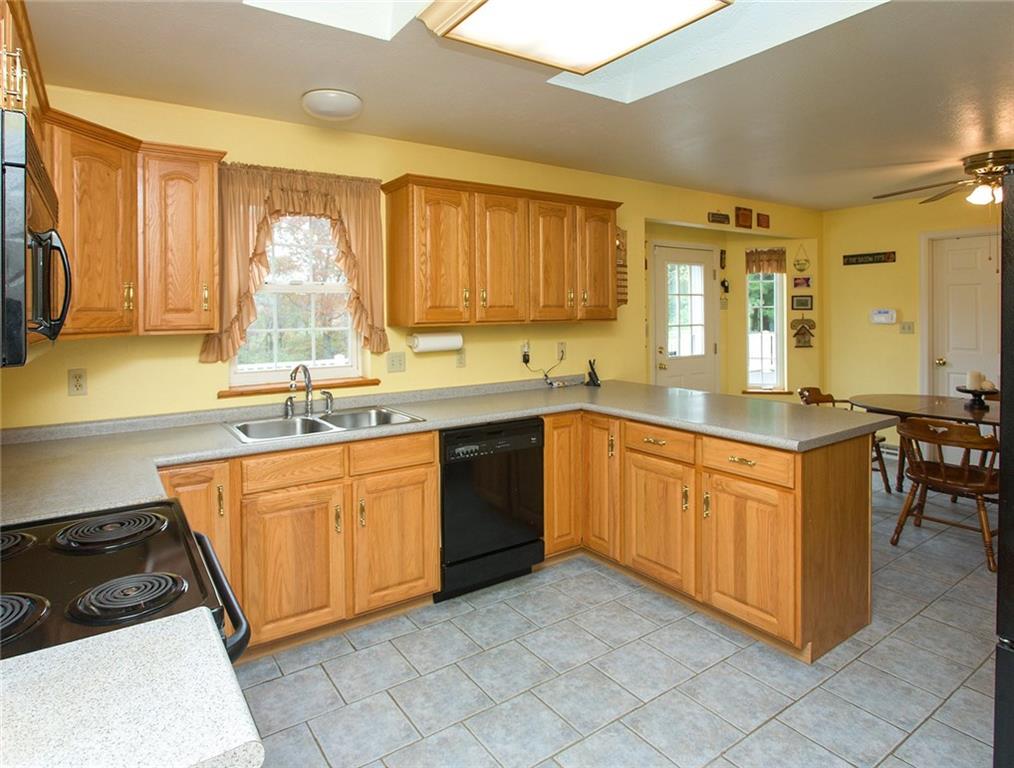 322 Zias Road Perryopolis, PA 15473 - Photo 5 of 22