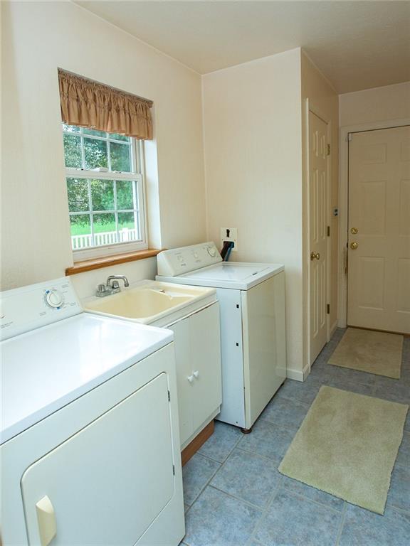 322 Zias Road Perryopolis, PA 15473 - Photo 8 of 22
