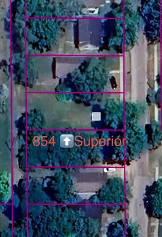 $7,000 | 854 Superior Street, Benton Harbor, MI 49022