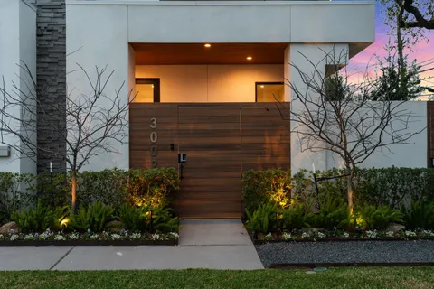 $2,700,000 | 3002 Ferndale Street, Houston, TX 77098