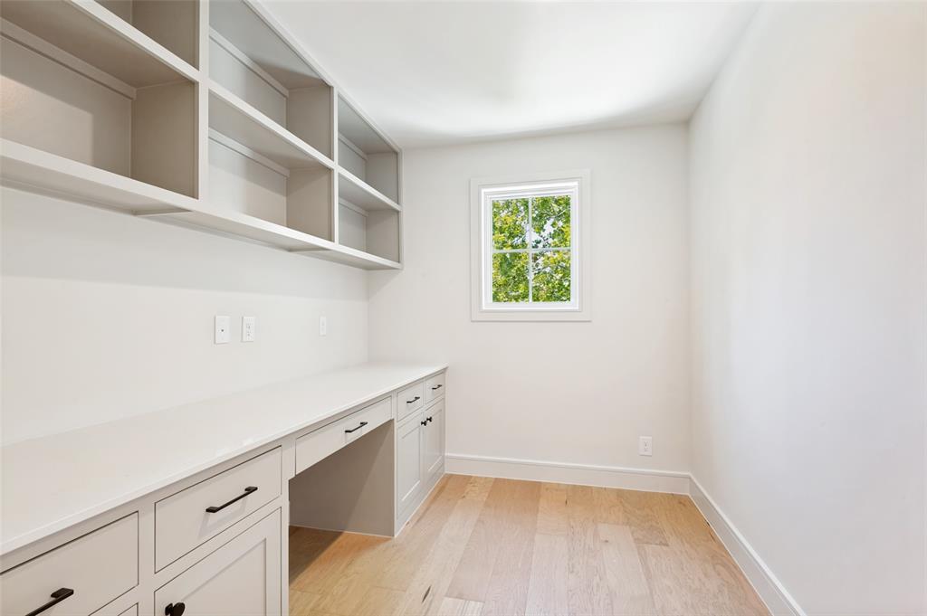 820 Edgefield Road Fort Worth, TX 76107 - Photo 26 of 29 Gallery Image 26