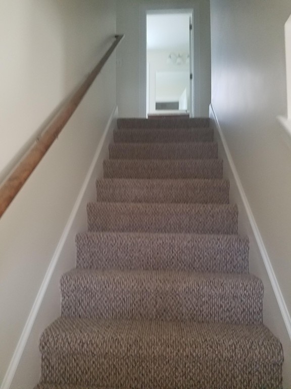 23 Beech Street Springfield, MA 01105 - Photo 8 of 10 a view of entryway