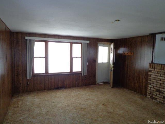 7137 Fargo Road Avoca, MI 48006 - Photo 8 of 13 DSC09585.jpg