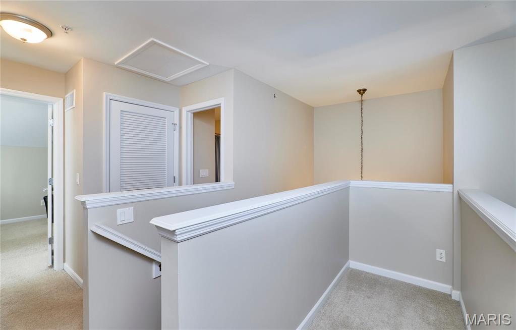 16329 Justus Post Road Chesterfield, MO 63017 - Photo 16 of 36 Gallery Image 16