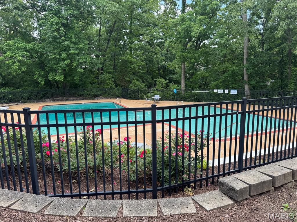 16329 Justus Post Road Chesterfield, MO 63017 - Photo 23 of 36 Gallery Image 23