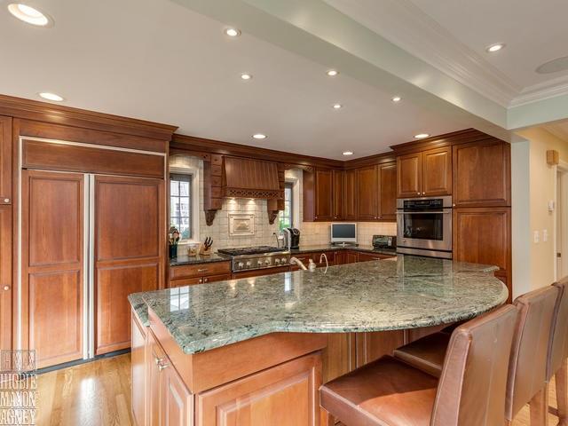 25 Harbor Hill Road Grosse Pointe Farms, MI 48236 - Photo 13 of 40