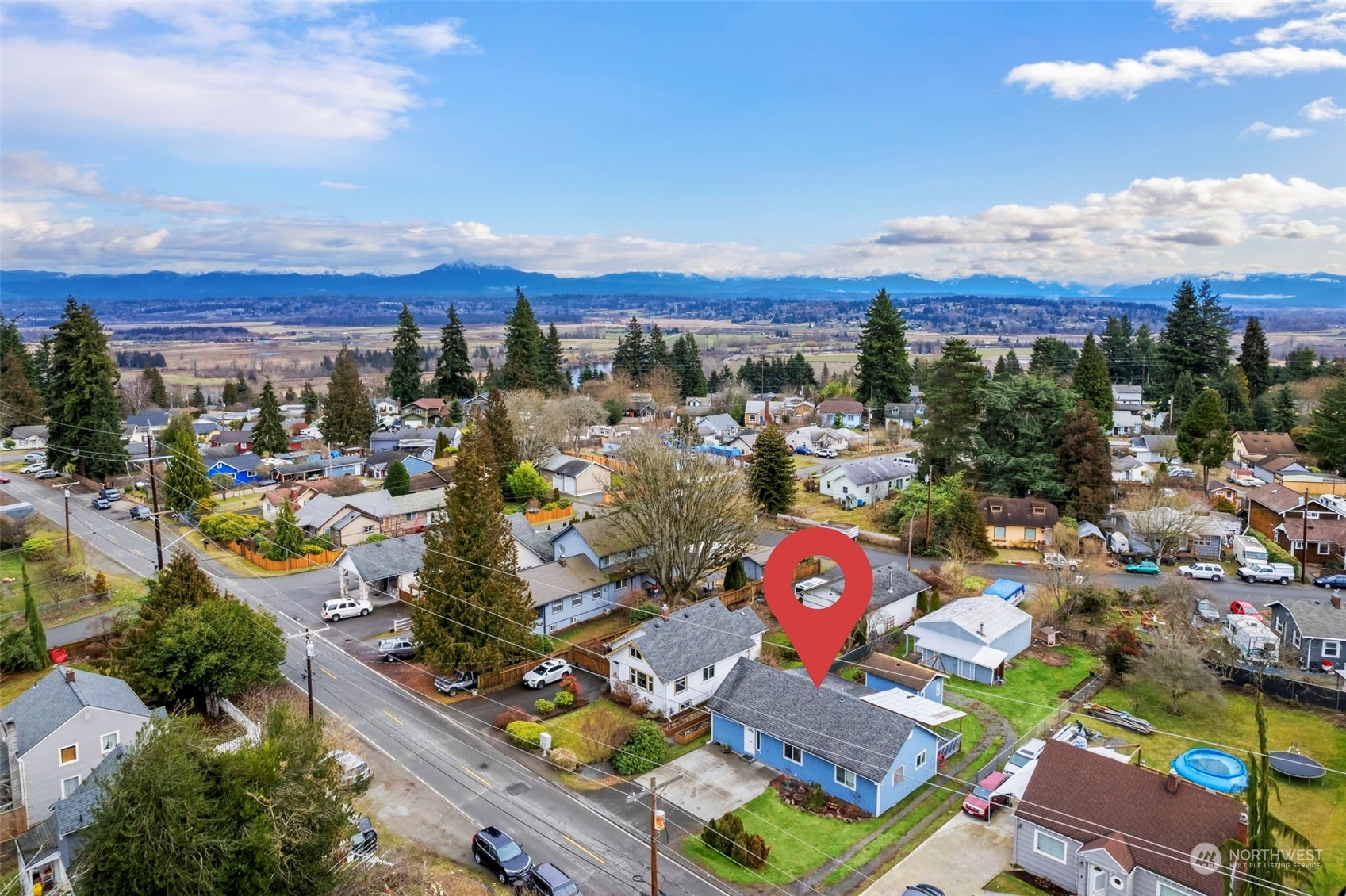 5807 Lowell Road Everett, WA 98203 - Photo 3 of 30 a view of a city