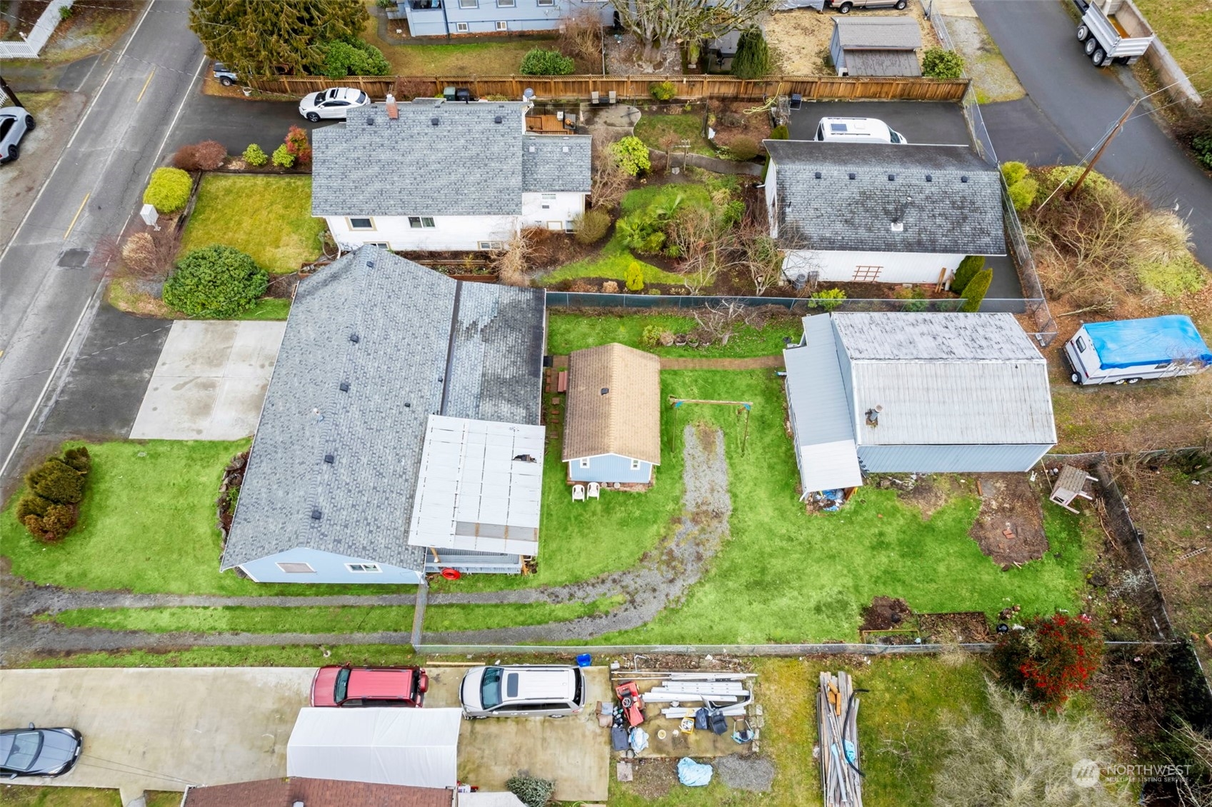 5807 Lowell Road Everett, WA 98203 - Photo 6 of 30