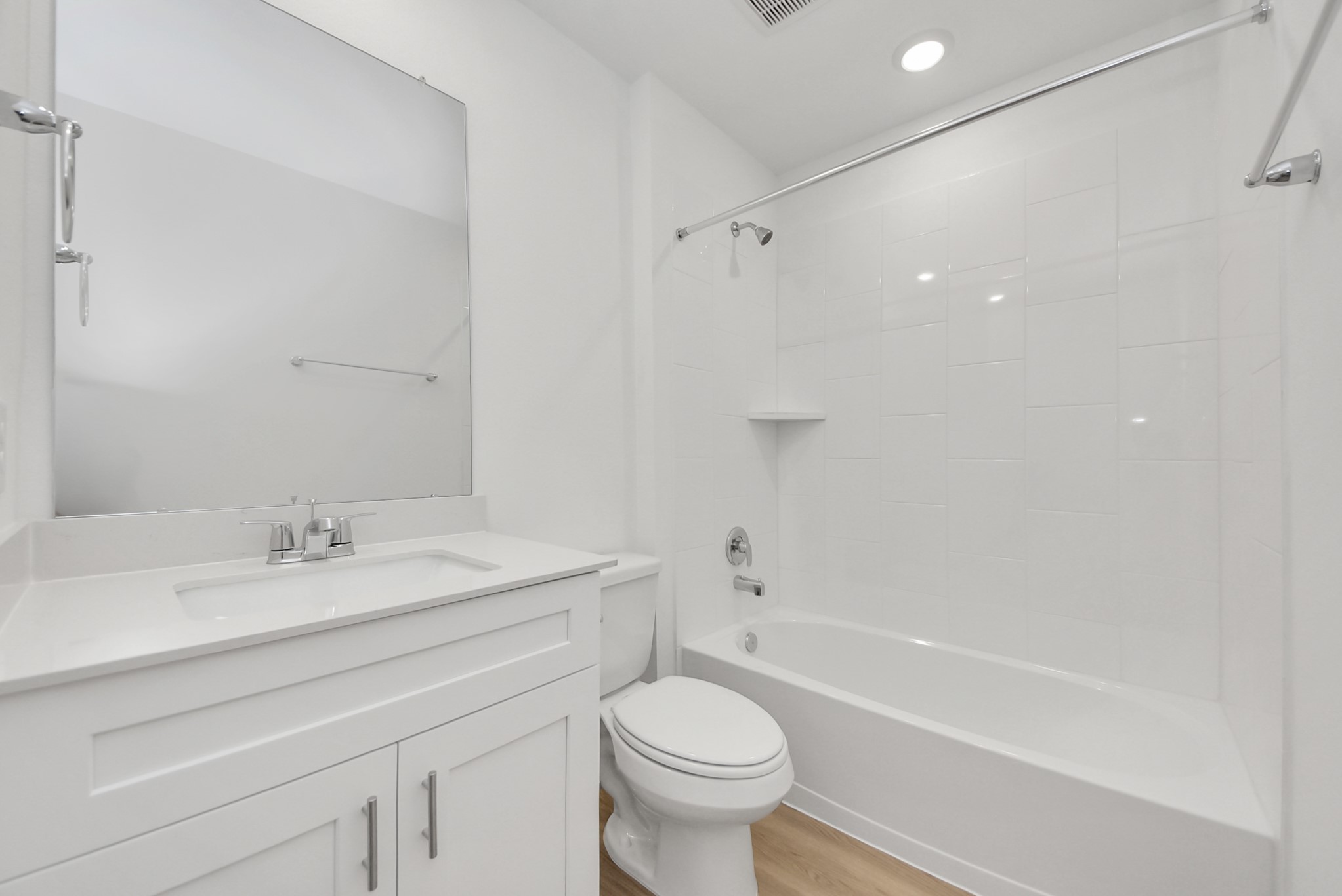 7723 Smooth Vly Court Rosharon, TX 77583 - Photo 5 of 39 Bathroom 1