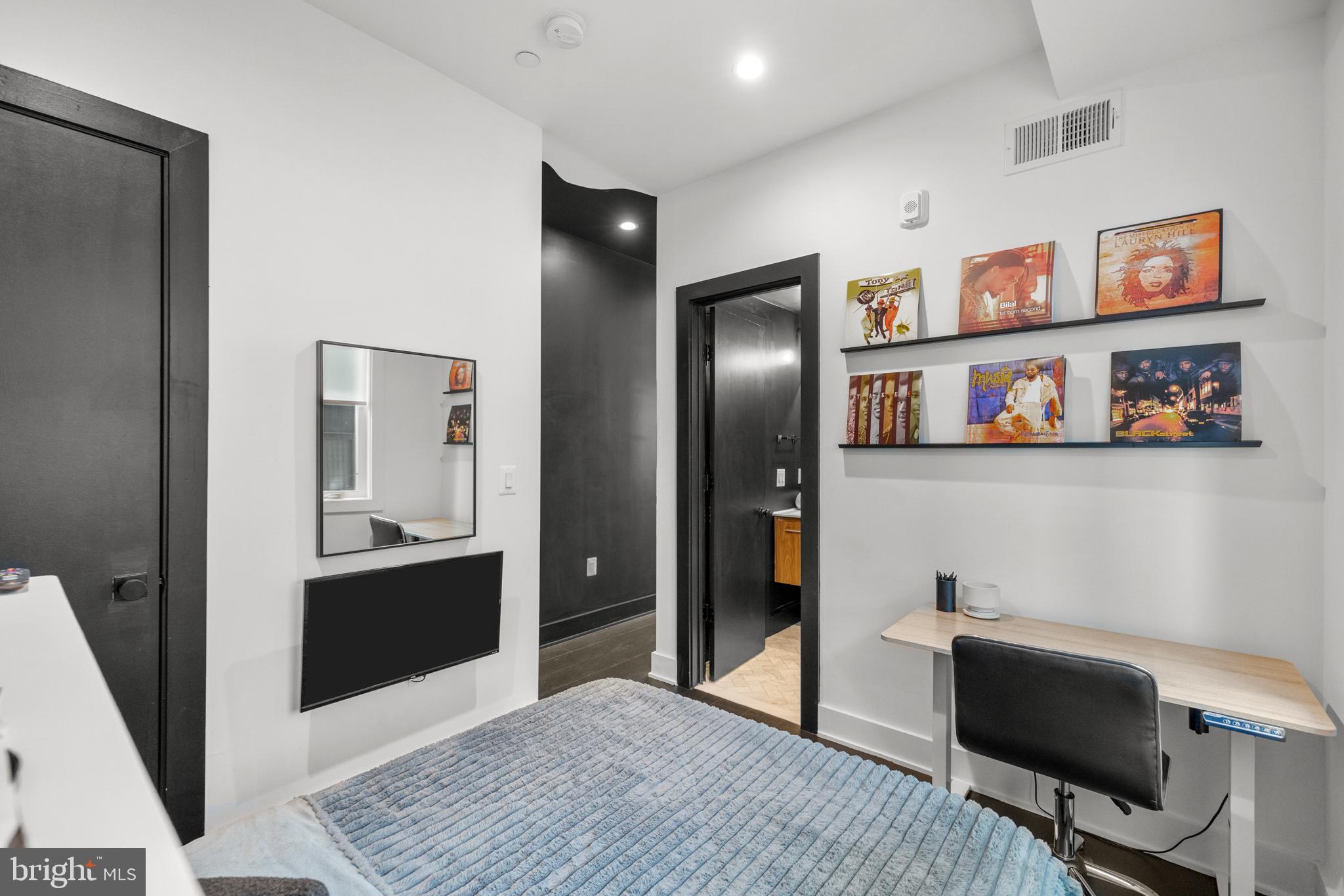 1014 1/2 17th Place Northeast, Unit 4 Washington, DC 20002 - Photo 13 of 19