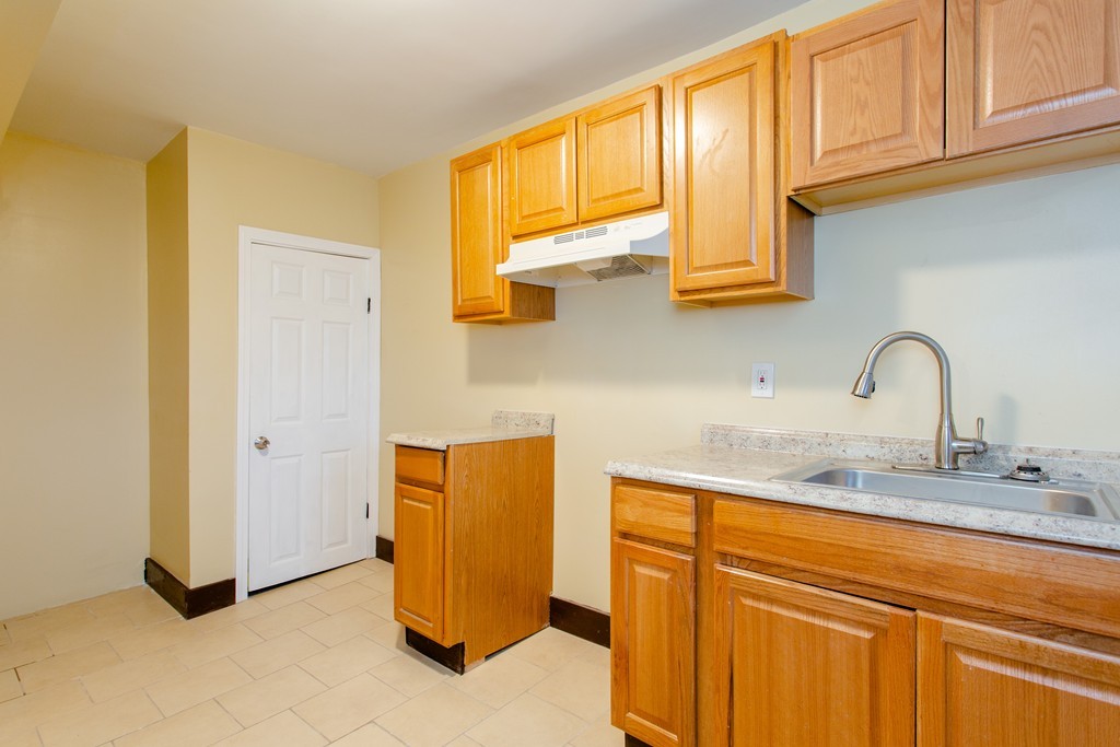 39-41 Terrence Street Springfield, MA 01109 - Photo 20 of 30 Gallery Image 20