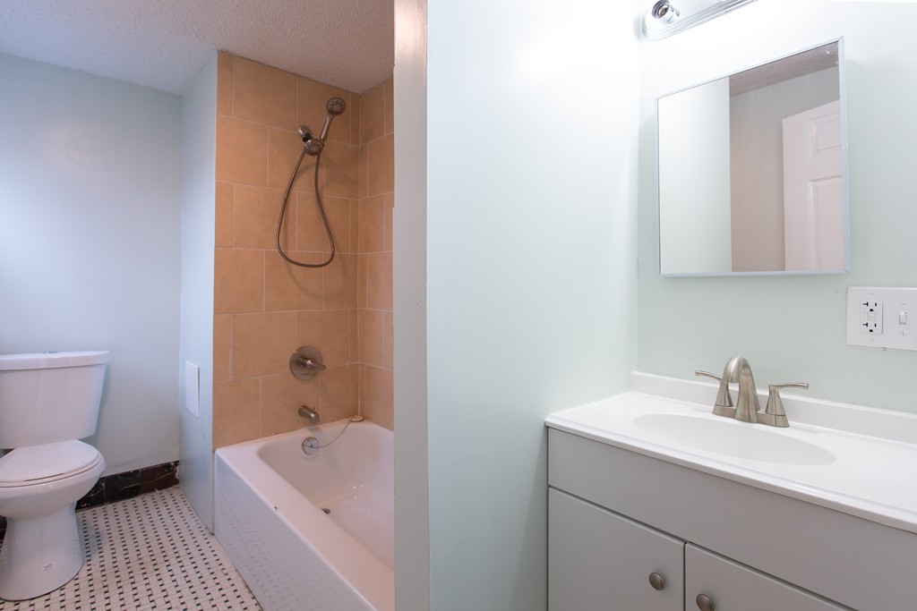 39-41 Terrence Street Springfield, MA 01109 - Photo 23 of 30 Gallery Image 23