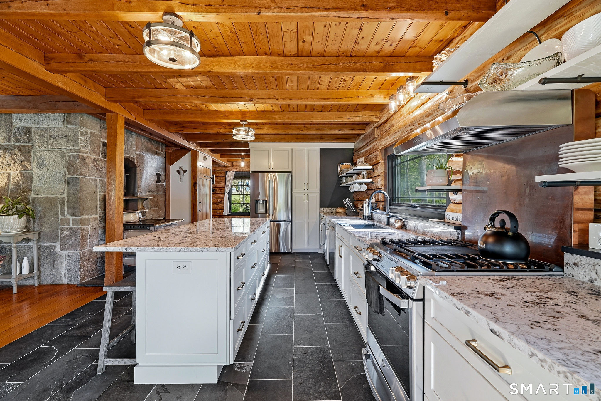 61 Mystic Road North Stonington, CT 06359 - Photo 12 of 39