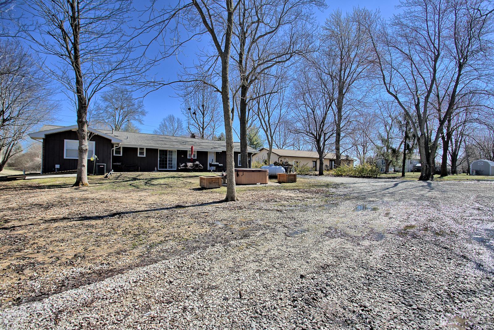 1075 Troy O'Fallon Road Troy, IL 62294 - Photo 39 of 40