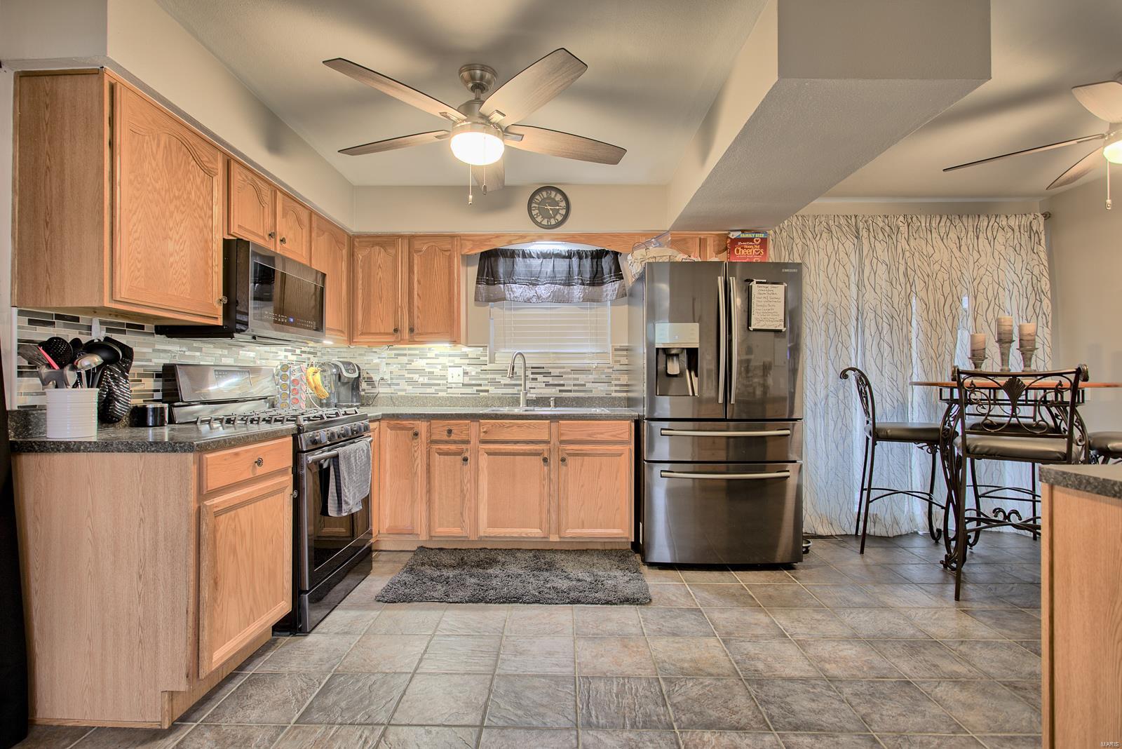 1075 Troy O'Fallon Road Troy, IL 62294 - Photo 10 of 40