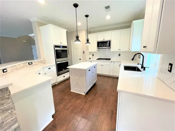 $2,900 | 16407 Stone Prairie Drive, Houston, TX 77095