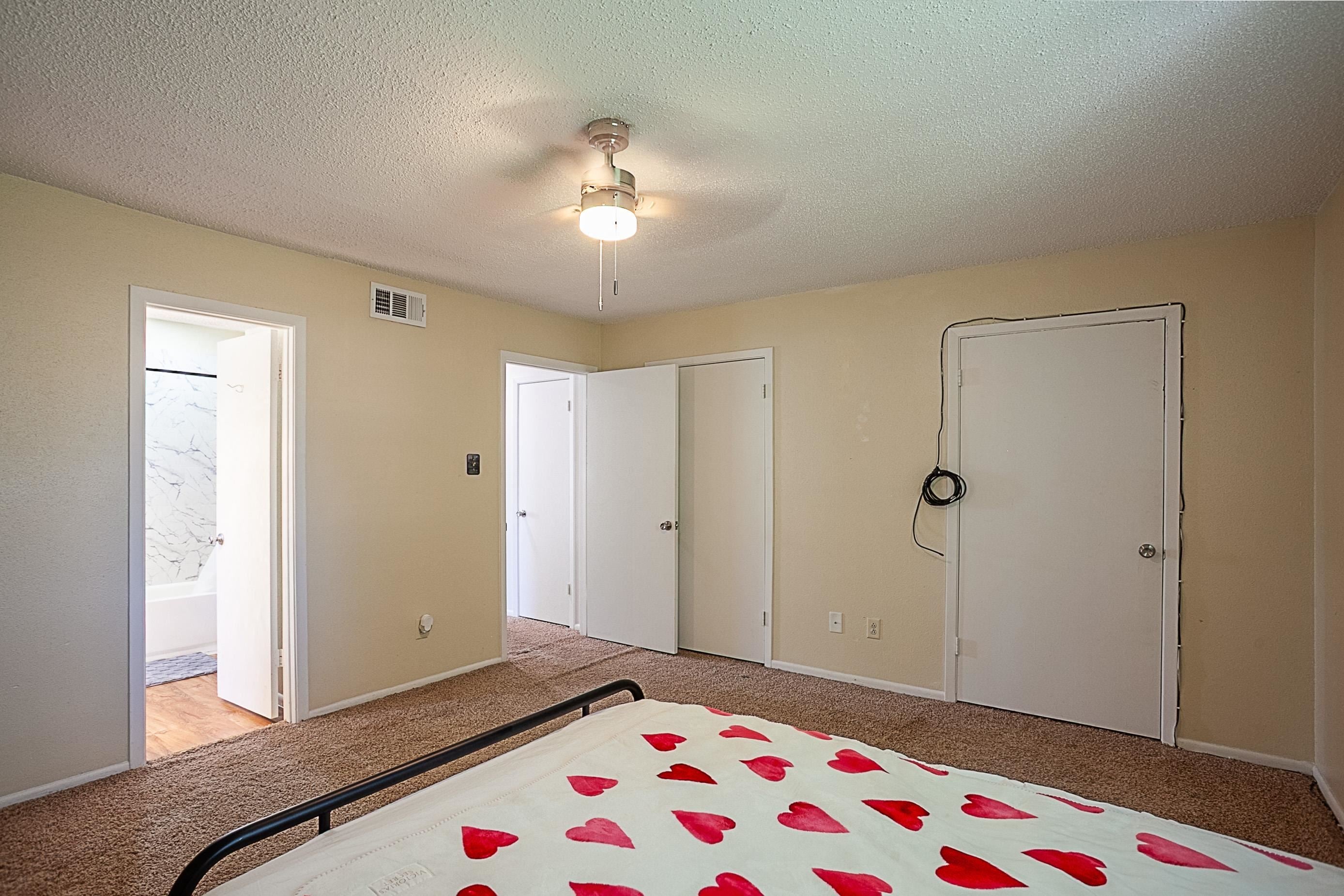 4150 Crow Road, Unit 10 Beaumont, TX 77706 - Photo 15 of 26 Gallery Image 15