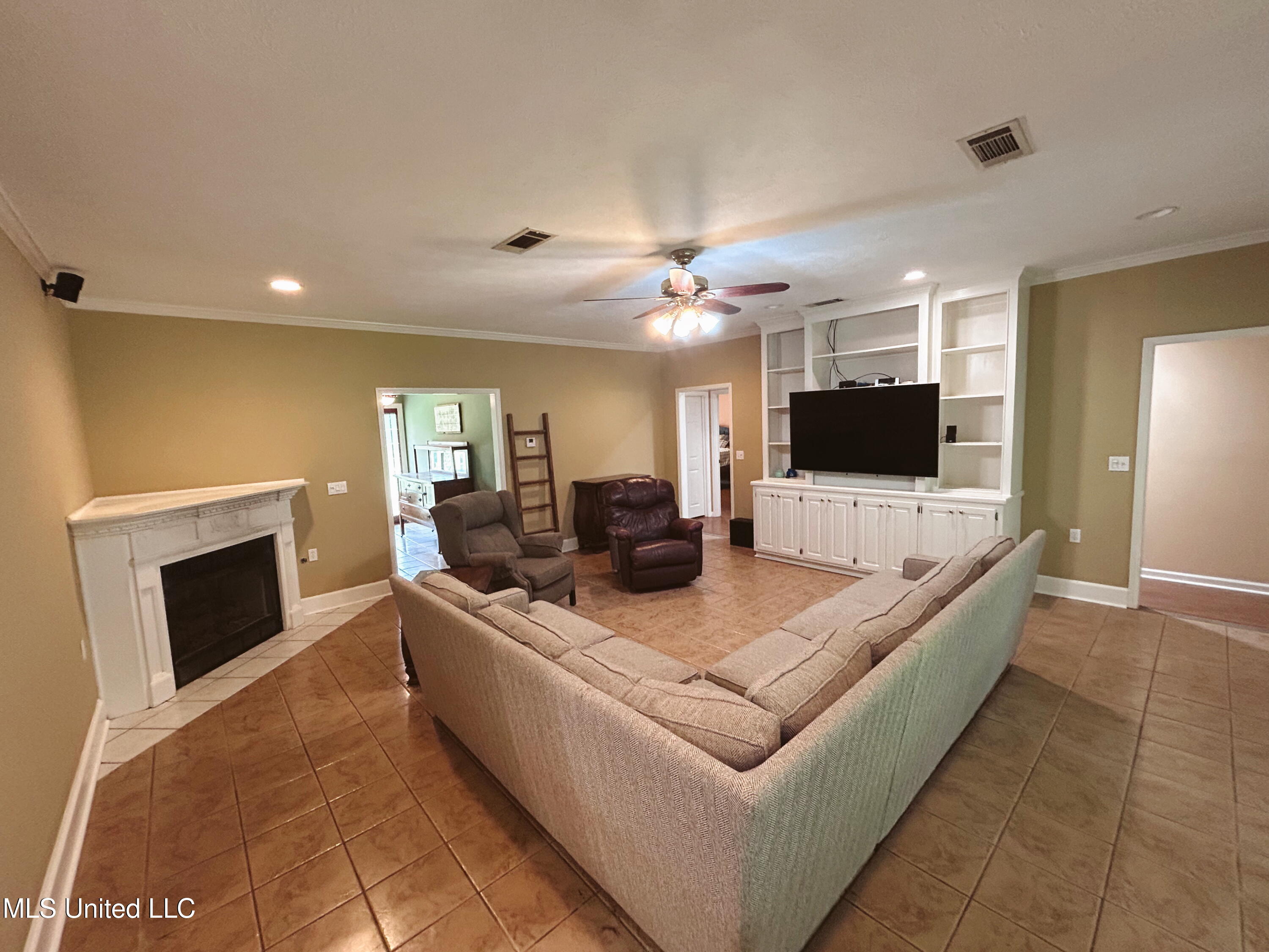 224 West Petros Road Pearl, MS 39208 - Photo 3 of 17 Tezza-5531