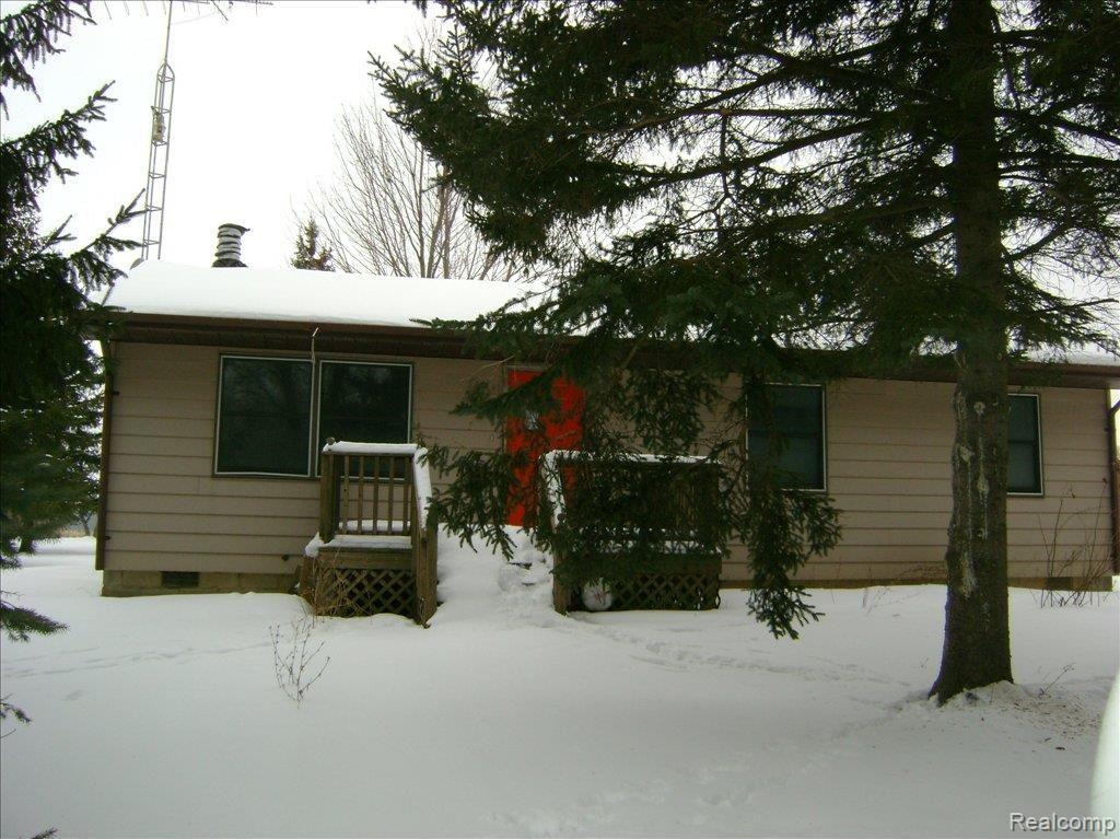 4305 Hall Road Croswell, MI 48422 - Photo 1 of 6 4305 hall 016