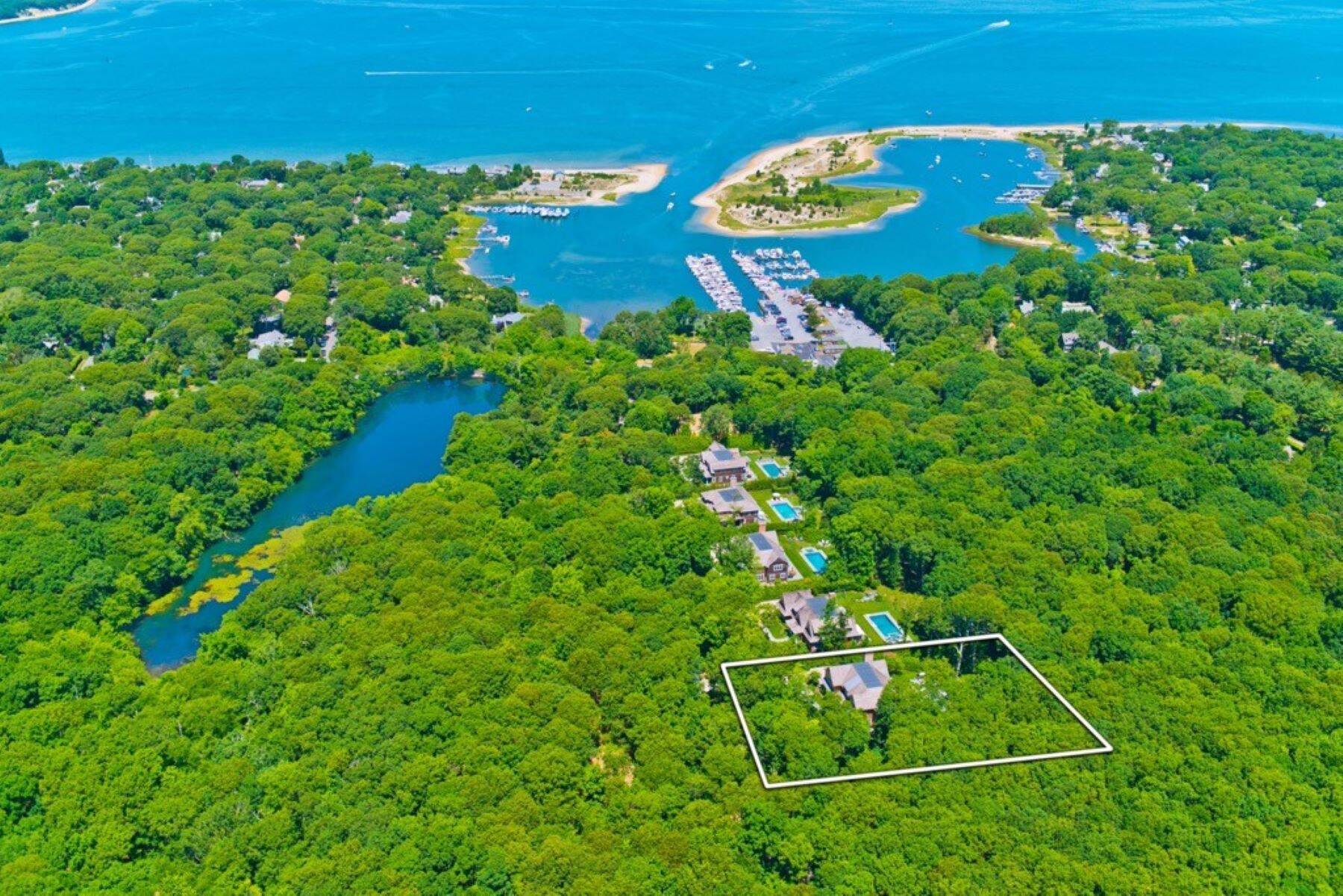 600 Ruggs Path Sag Harbor, NY 11963 - Photo 7 of 50 Gallery Image 7