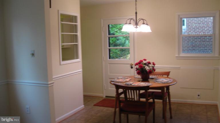 3715 Kayson Street Silver Spring, MD 20906 - Photo 4 of 26 table space kitchen