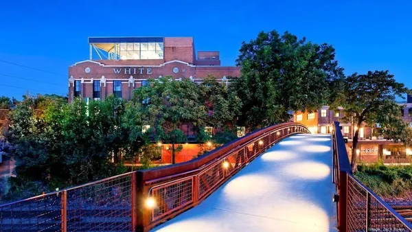 $2,650 | 1780 Sanford Lane, Atlanta, GA 30318