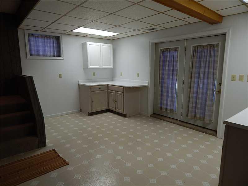380 Chippewa Road Somerset, PA 15501 - Photo 15 of 19 Kitchen.