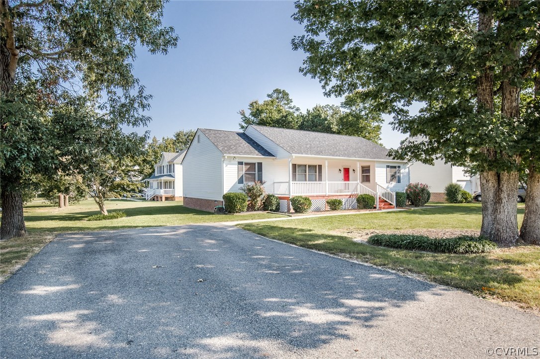 4700 Barrel Point Road Prince George, VA 23875 - Photo 2 of 32 Gallery Image 2